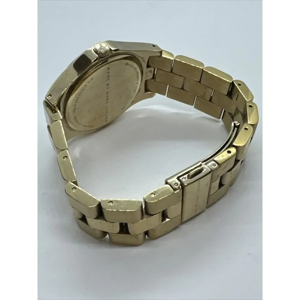Marc Jacobs MBM3231 Womens Stainless Steel Analog Dial Quartz Wrist Watch JNA725